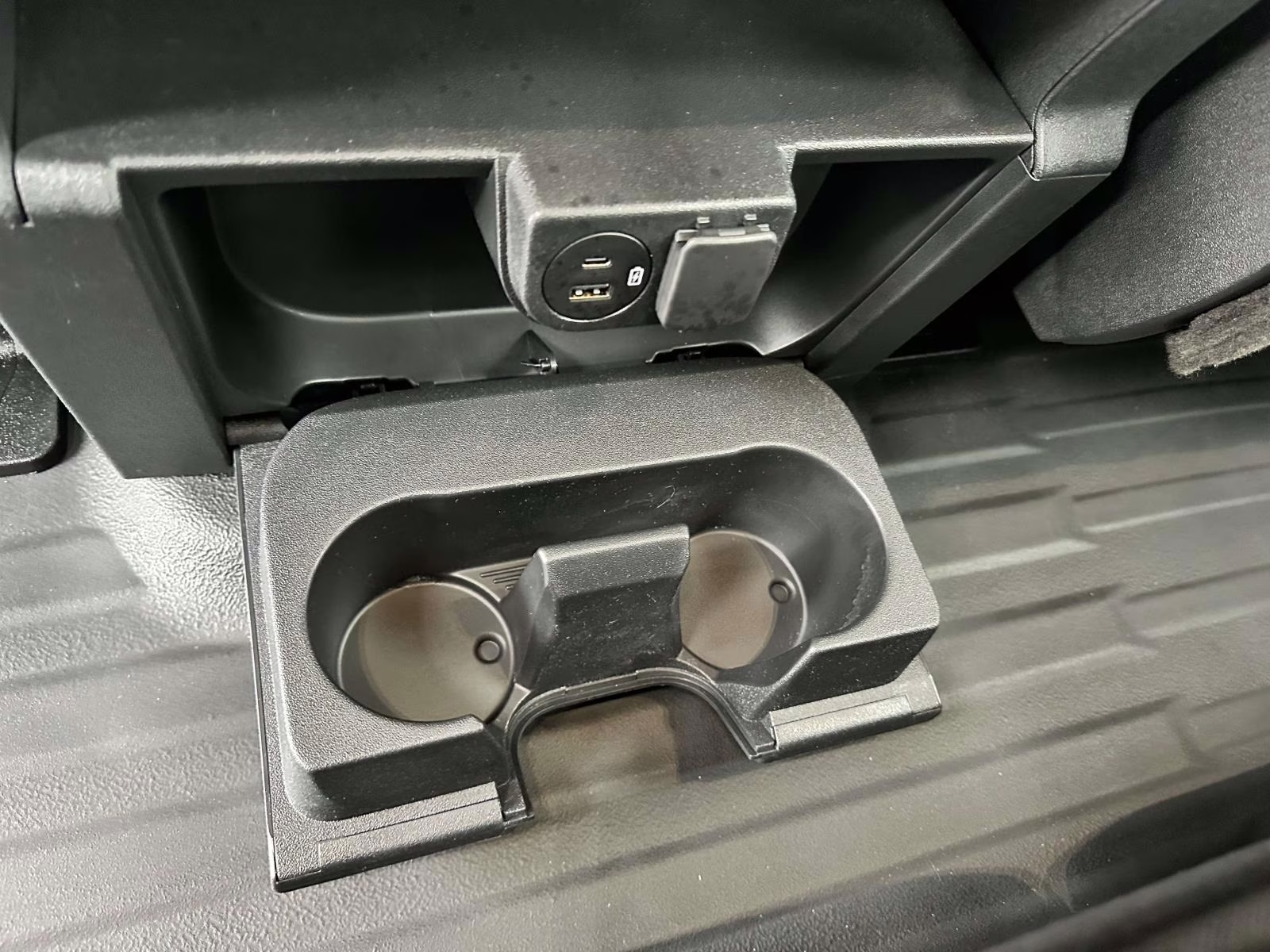 2023 Hot Pepper Red Metallic Tinted Clearcoat Ford F-150 XL 4WD SuperCab 6.5' Box 4X4 Truck