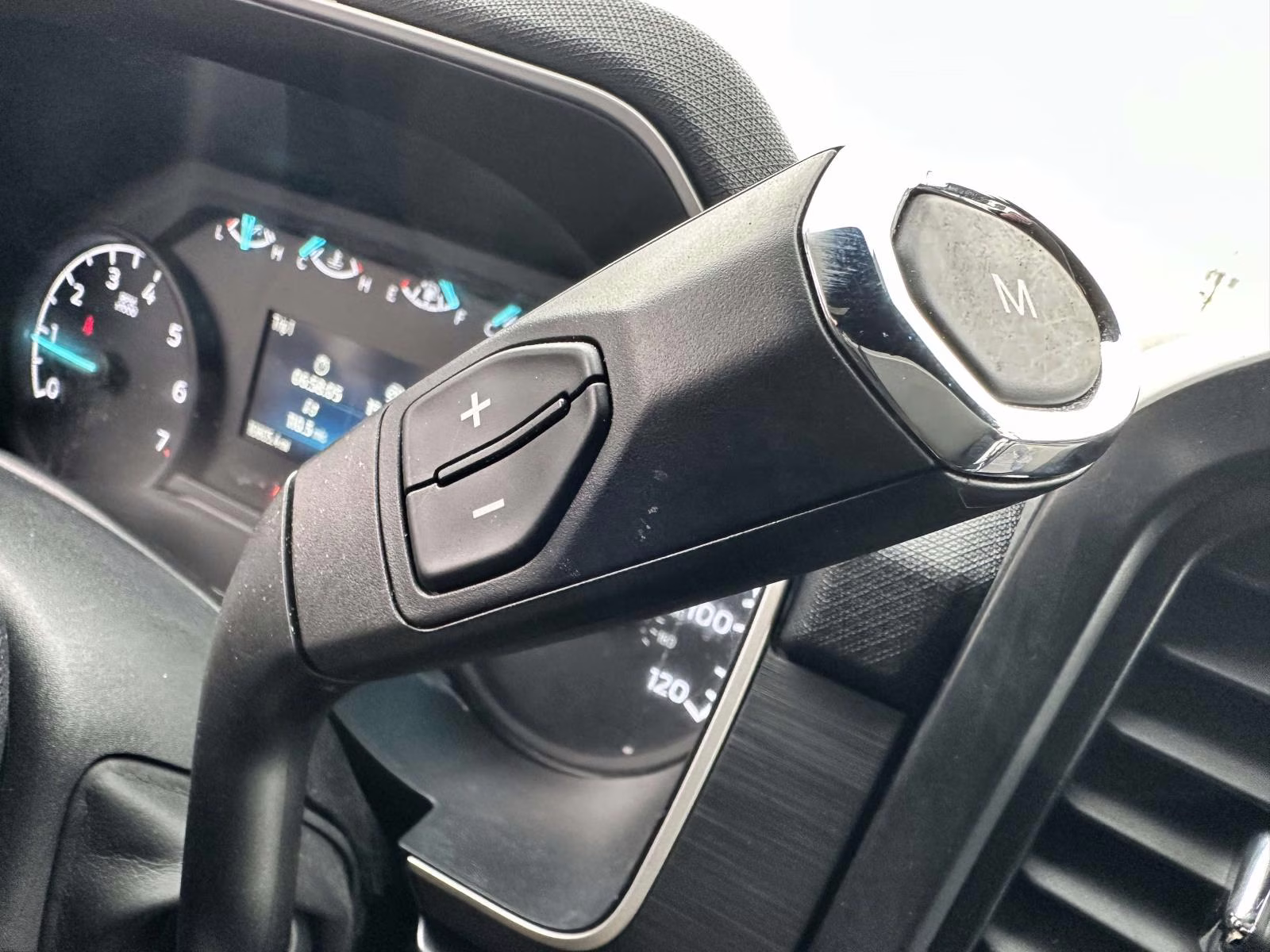 2023 Hot Pepper Red Metallic Tinted Clearcoat Ford F-150 XL 4WD SuperCab 6.5' Box 4X4 Truck