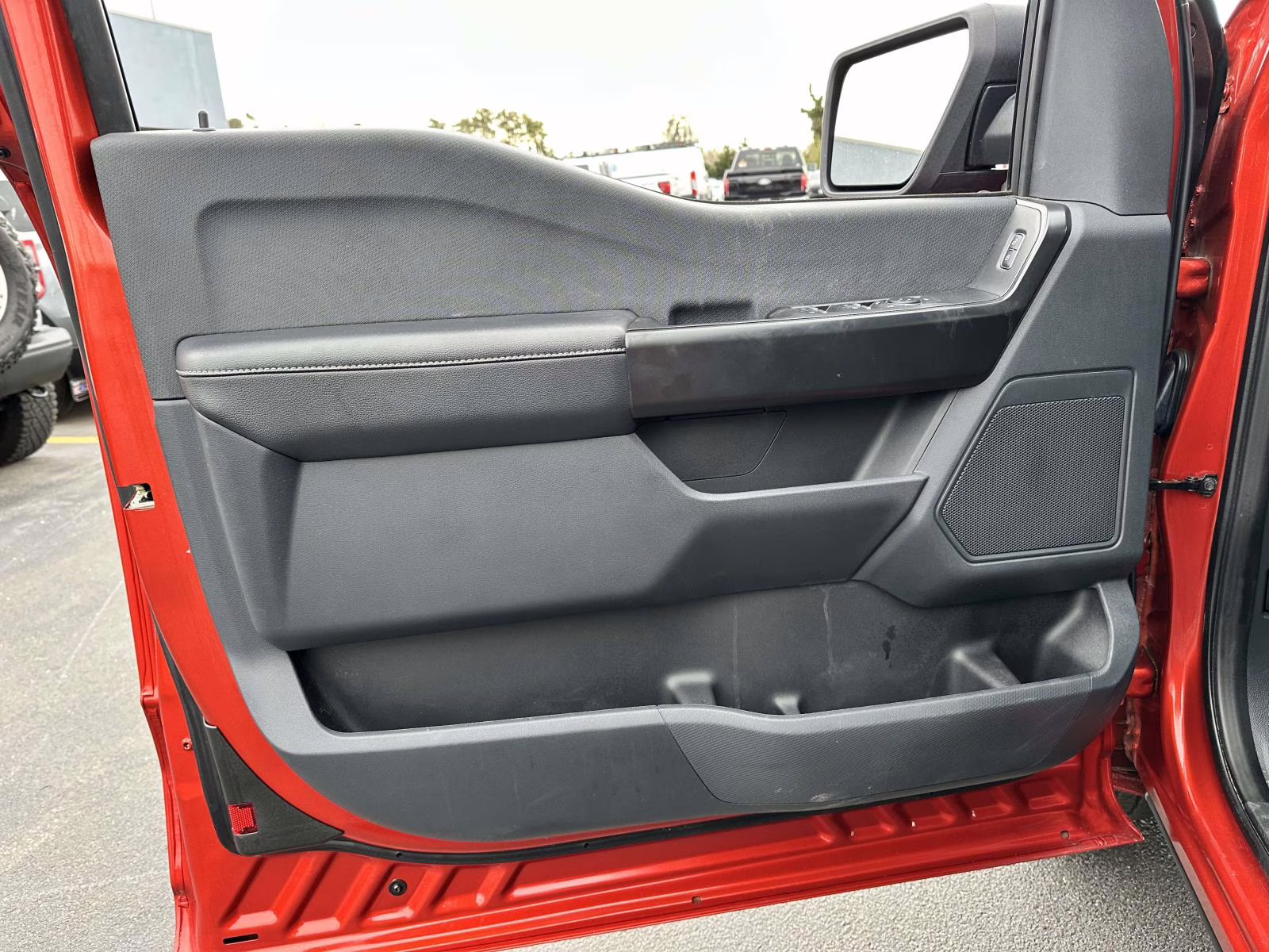 2023 Hot Pepper Red Metallic Tinted Clearcoat Ford F-150 XL 4WD SuperCab 6.5' Box 4X4 Truck