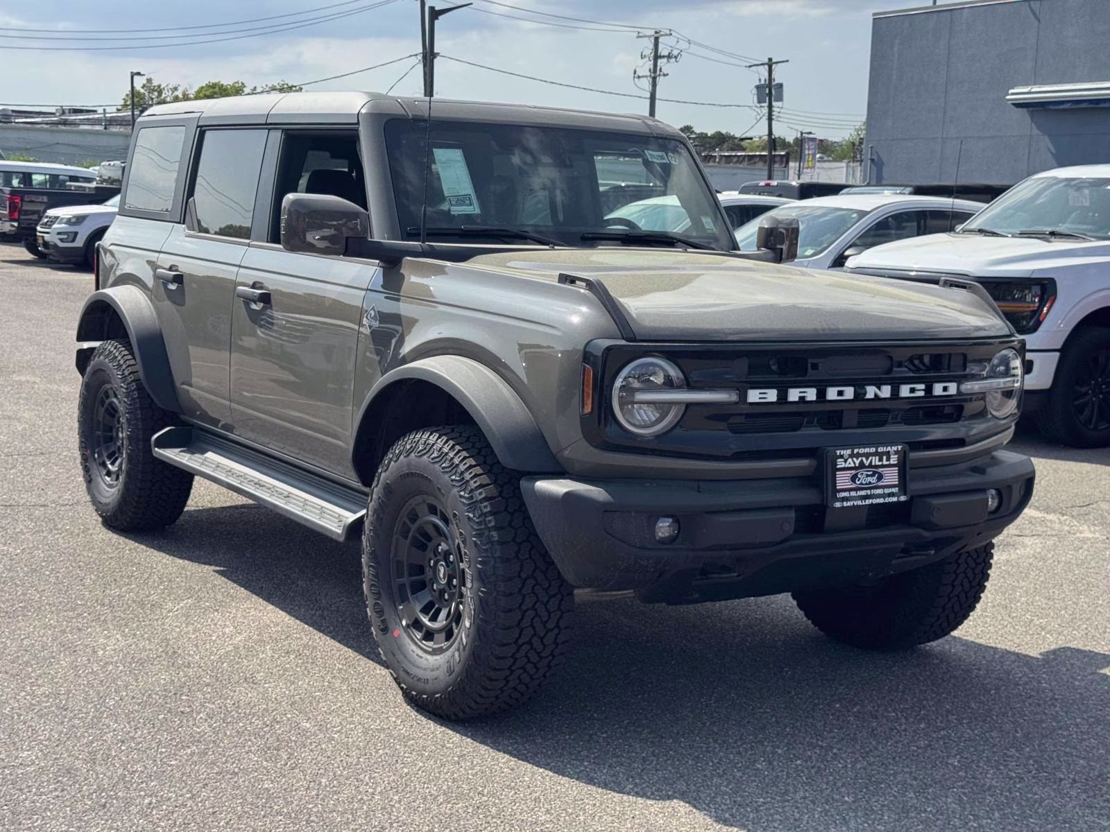 2026 Marsh Gray Ford Bronco Outer Banks 4 Door 4x4 4X4 SUV