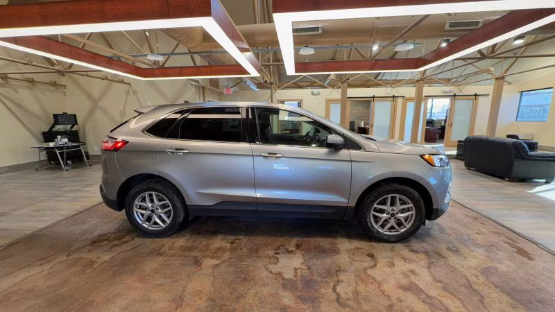 2024 Ford Edge SEL Sport Utility 4D AWD