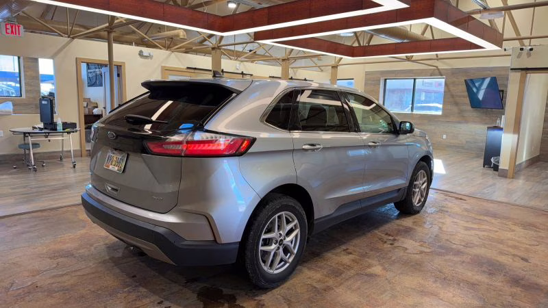 2024 Ford Edge SEL Sport Utility 4D AWD