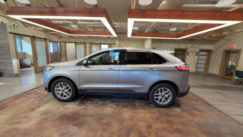 2024 Ford Edge SEL Sport Utility 4D AWD