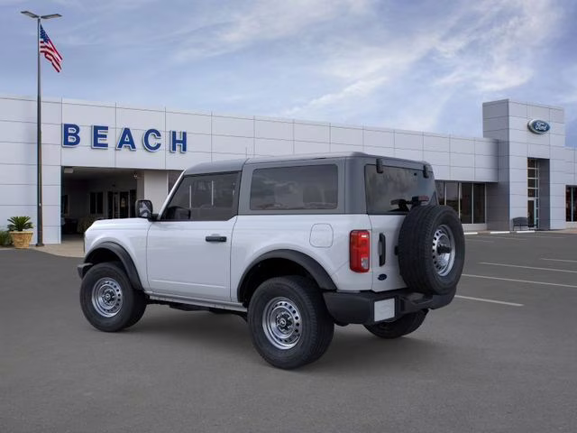 2026 Oxford White Ford Bronco Base 4X4 SUV