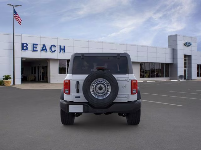 2026 Oxford White Ford Bronco Base 4X4 SUV