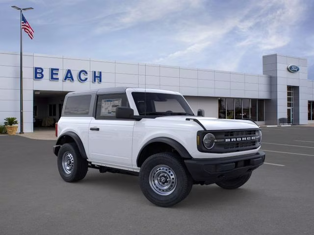 2026 Oxford White Ford Bronco Base 4X4 SUV