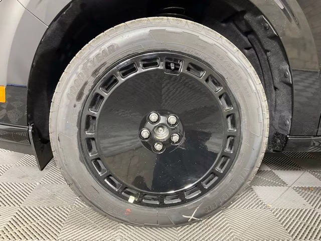 2026 Shadow Black Ford Maverick Lobo High AWD Truck