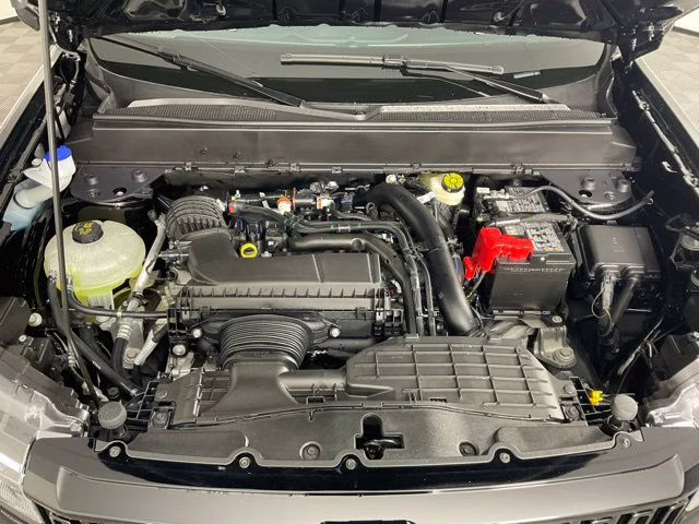 2026 Shadow Black Ford Maverick Lobo High AWD Truck