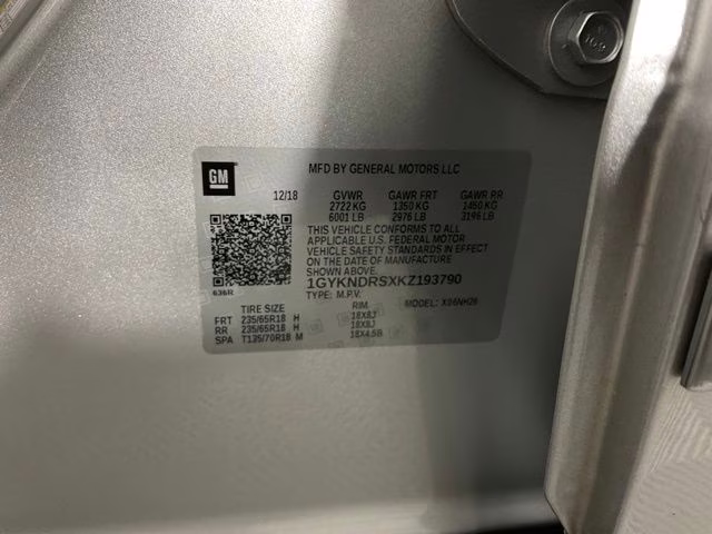 2019 Radiant Silver Metallic Cadillac XT5 Luxury AWD SUV