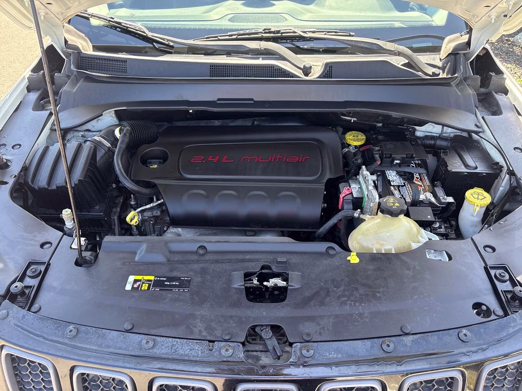 2018 White Clearcoat Jeep Compass Trailhawk 4X4 SUV