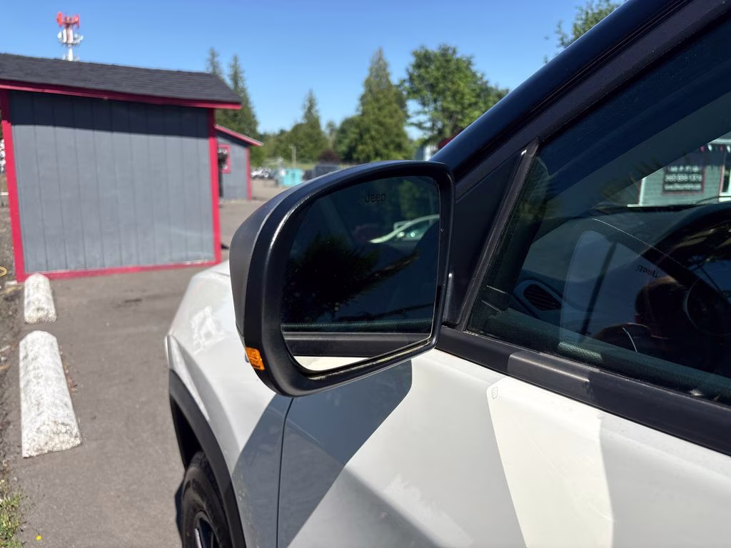 2018 White Clearcoat Jeep Compass Trailhawk 4X4 SUV