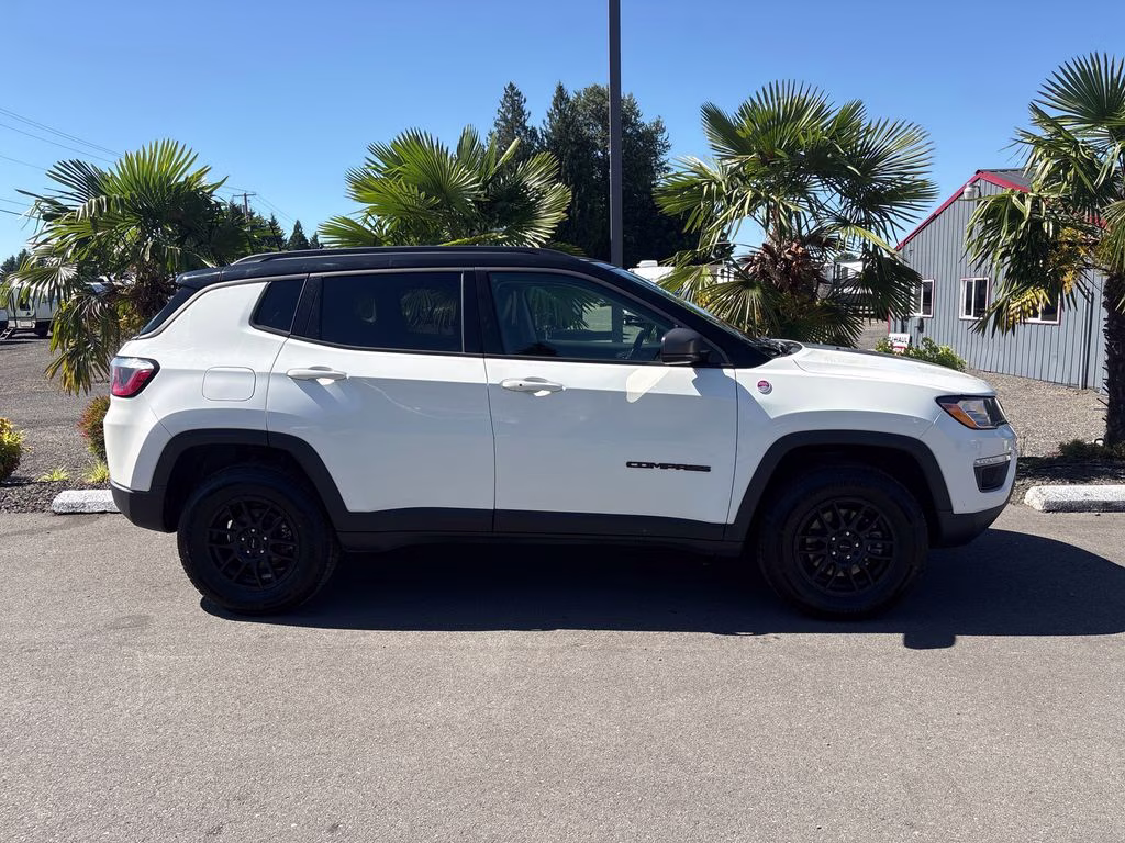 2018 White Clearcoat Jeep Compass Trailhawk 4X4 SUV