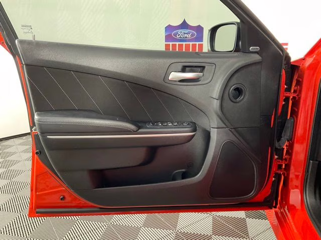 2023 Go Mango! Dodge Charger R/T Scat Pack RWD Sedan