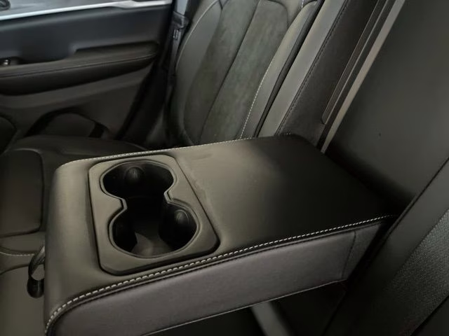 2026 Velvet Red Pearlcoat Jeep Grand Cherokee Laredo Altitude 4X4 SUV