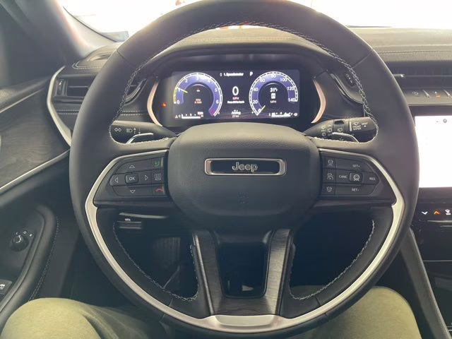 2026 Velvet Red Pearlcoat Jeep Grand Cherokee Laredo Altitude 4X4 SUV