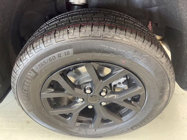 2026 Velvet Red Pearlcoat Jeep Grand Cherokee Laredo Altitude 4X4 SUV