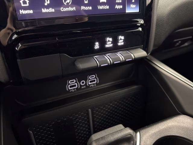 2026 Granite Crystal Metallic Clearcoat Ram 1500 Big Horn 4X4 Truck