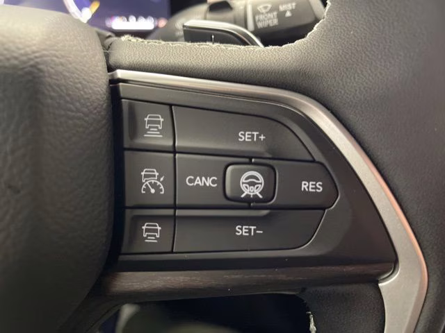 2026 Velvet Red Pearlcoat Jeep Grand Cherokee Laredo Altitude 4X4 SUV