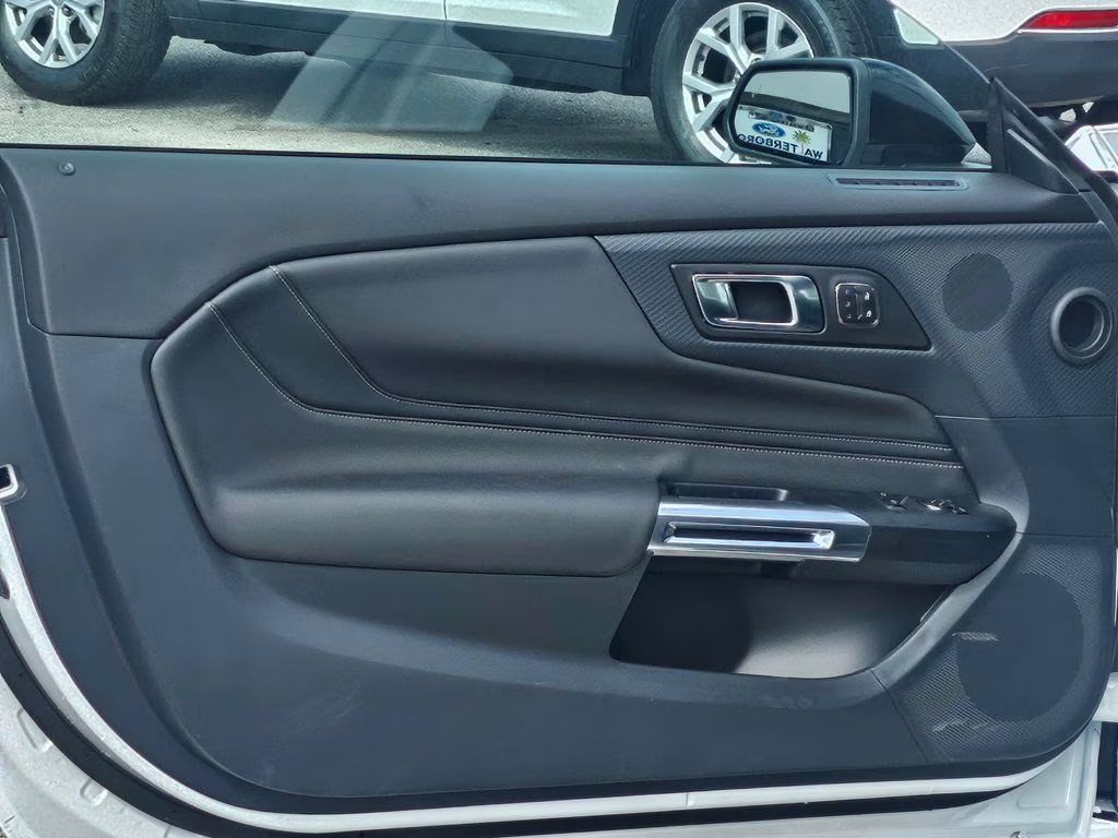 2026 Oxford White Ford Mustang GT RWD Coupe