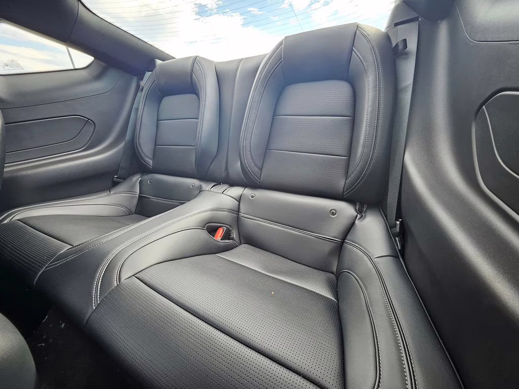 2026 Oxford White Ford Mustang GT RWD Coupe