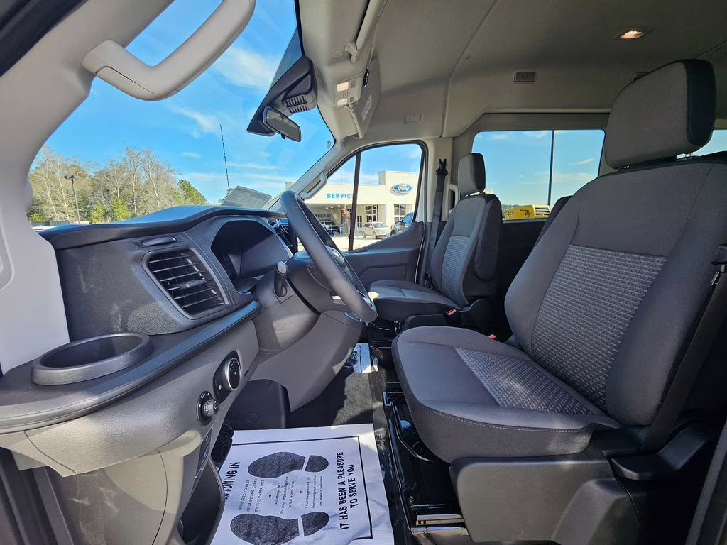 2026 Oxford White Ford Transit-350 XL RWD Crossover