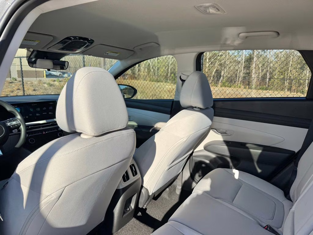 2026 Hampton Gray Hyundai Tucson SEL FWD SUV