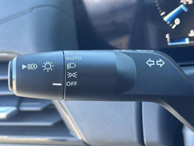 2026 Aspen White Tricoat Nissan Sentra SR FWD Sedan