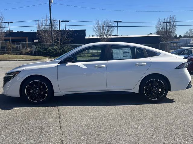2026 Aspen White Tricoat Nissan Sentra SR FWD Sedan