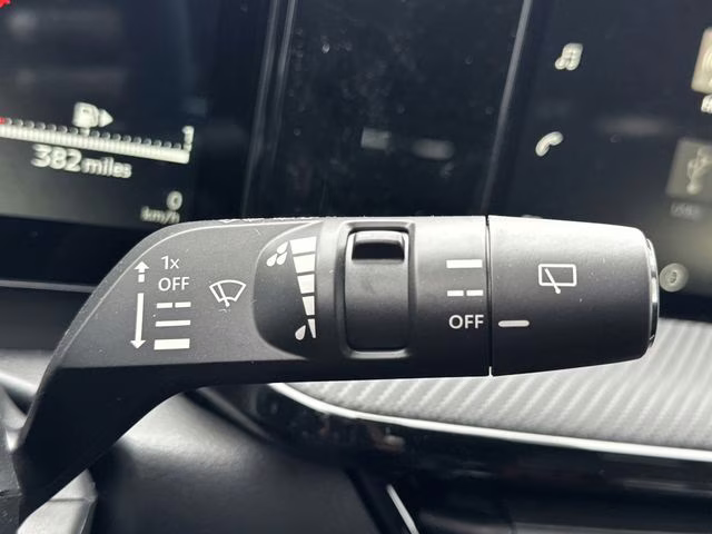 2026 Canyon Bronze Metallic Nissan Kicks SR FWD SUV