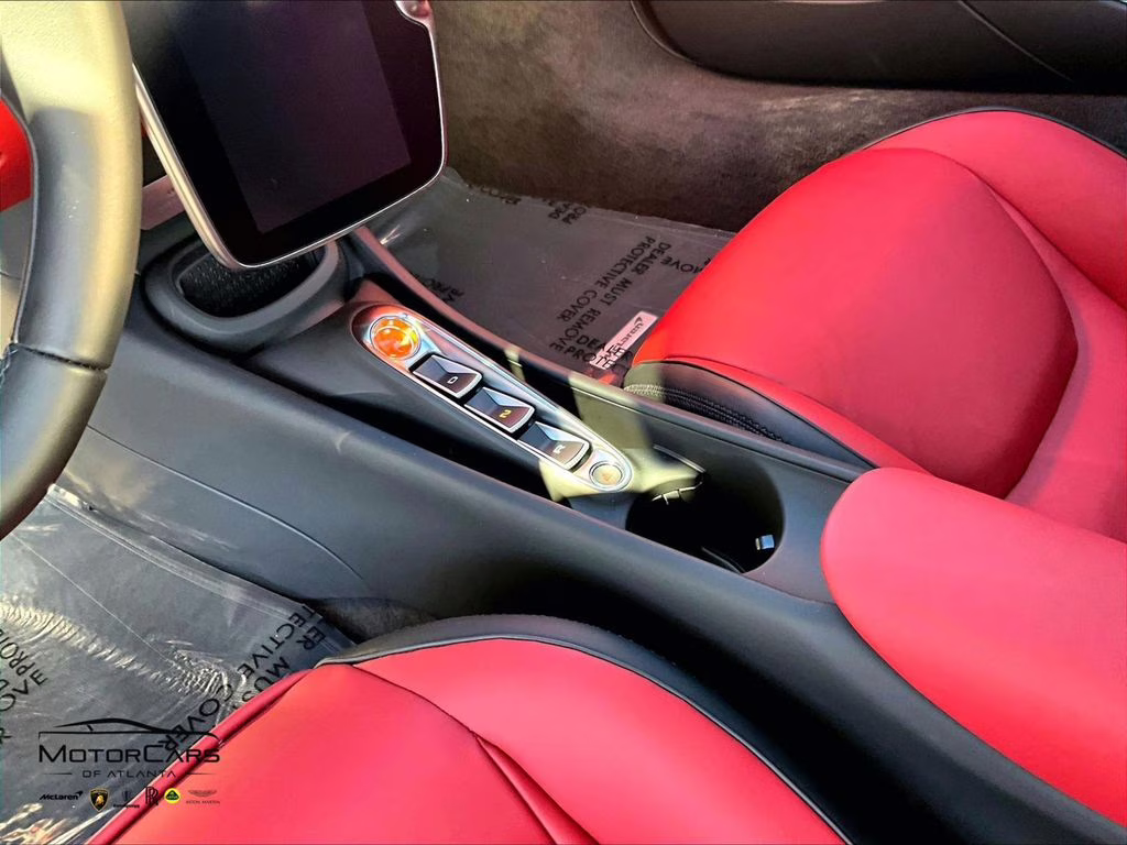 2026 Plateaux Grey McLaren Artura RWD Coupe