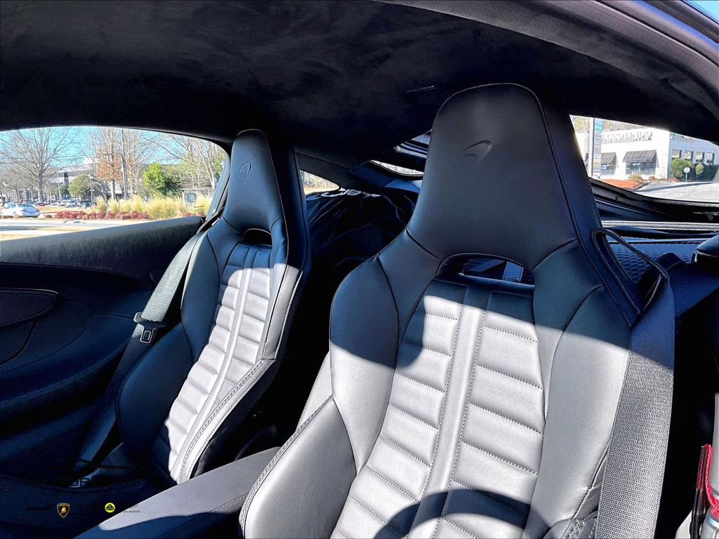 2025 McLaren GTS Base - Photo 15