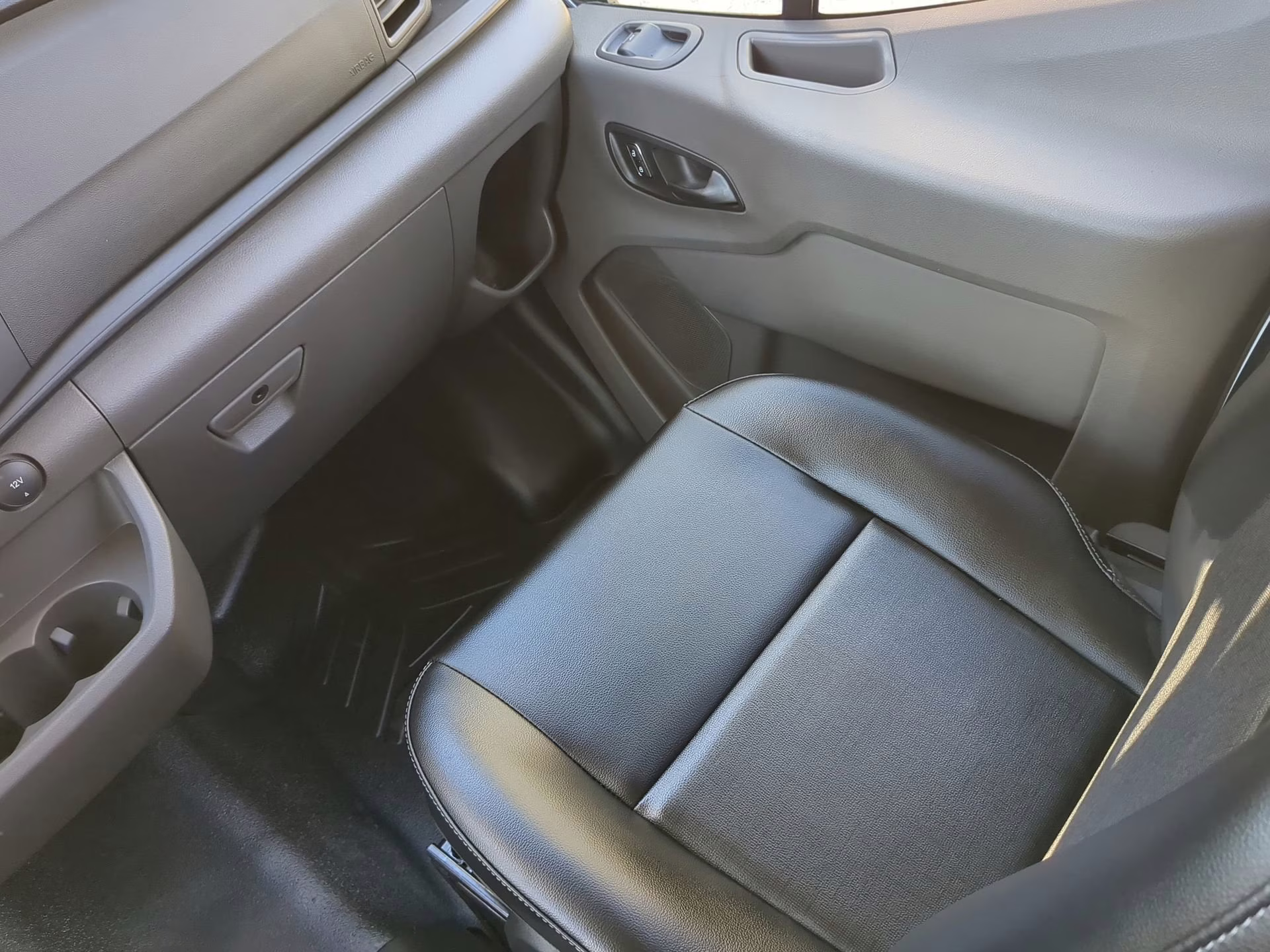 2026 Oxford White Ford Transit Passenger Wagon XL RWD Van