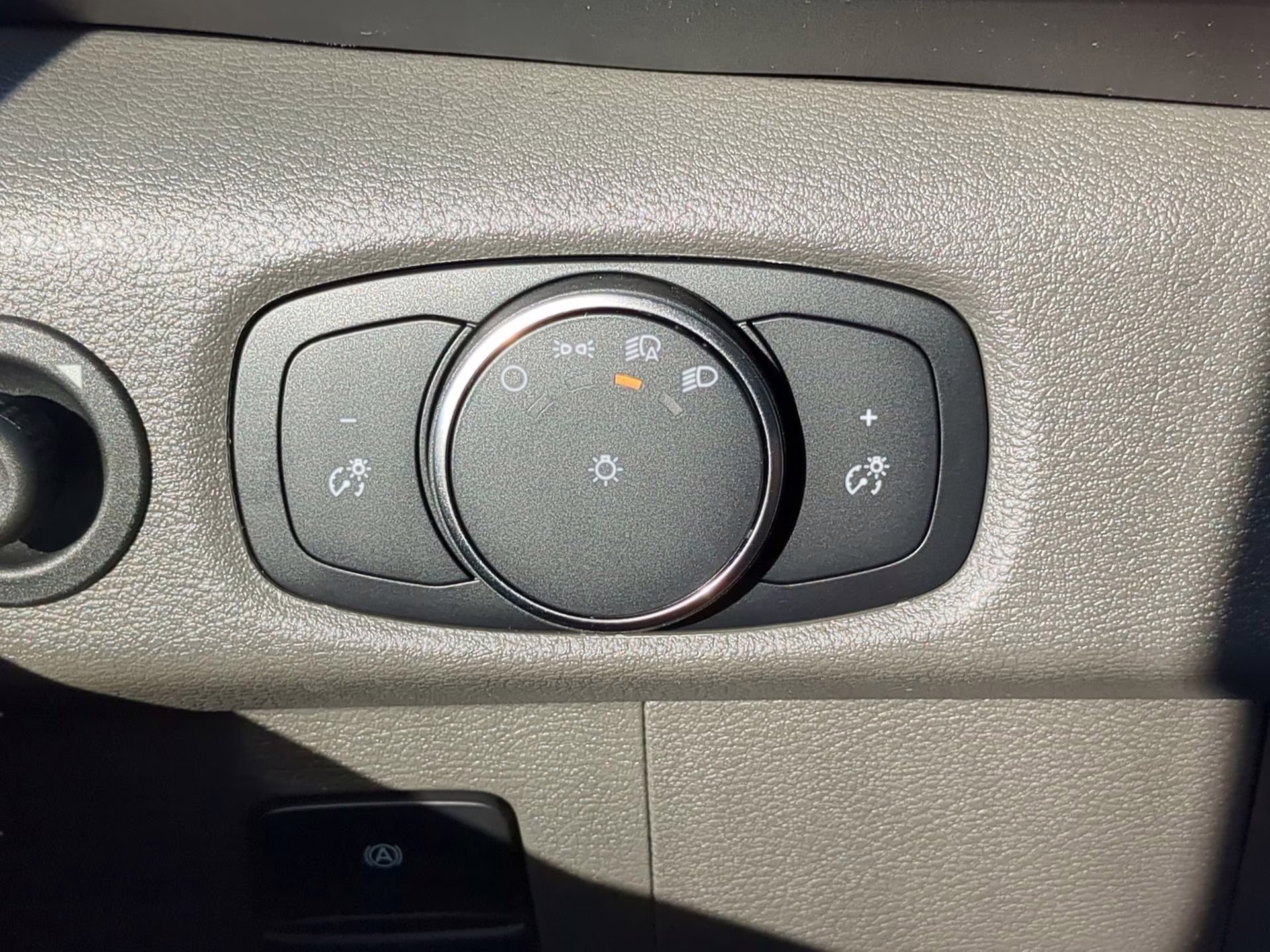 2026 Oxford White Ford Transit Passenger Wagon XL RWD Van