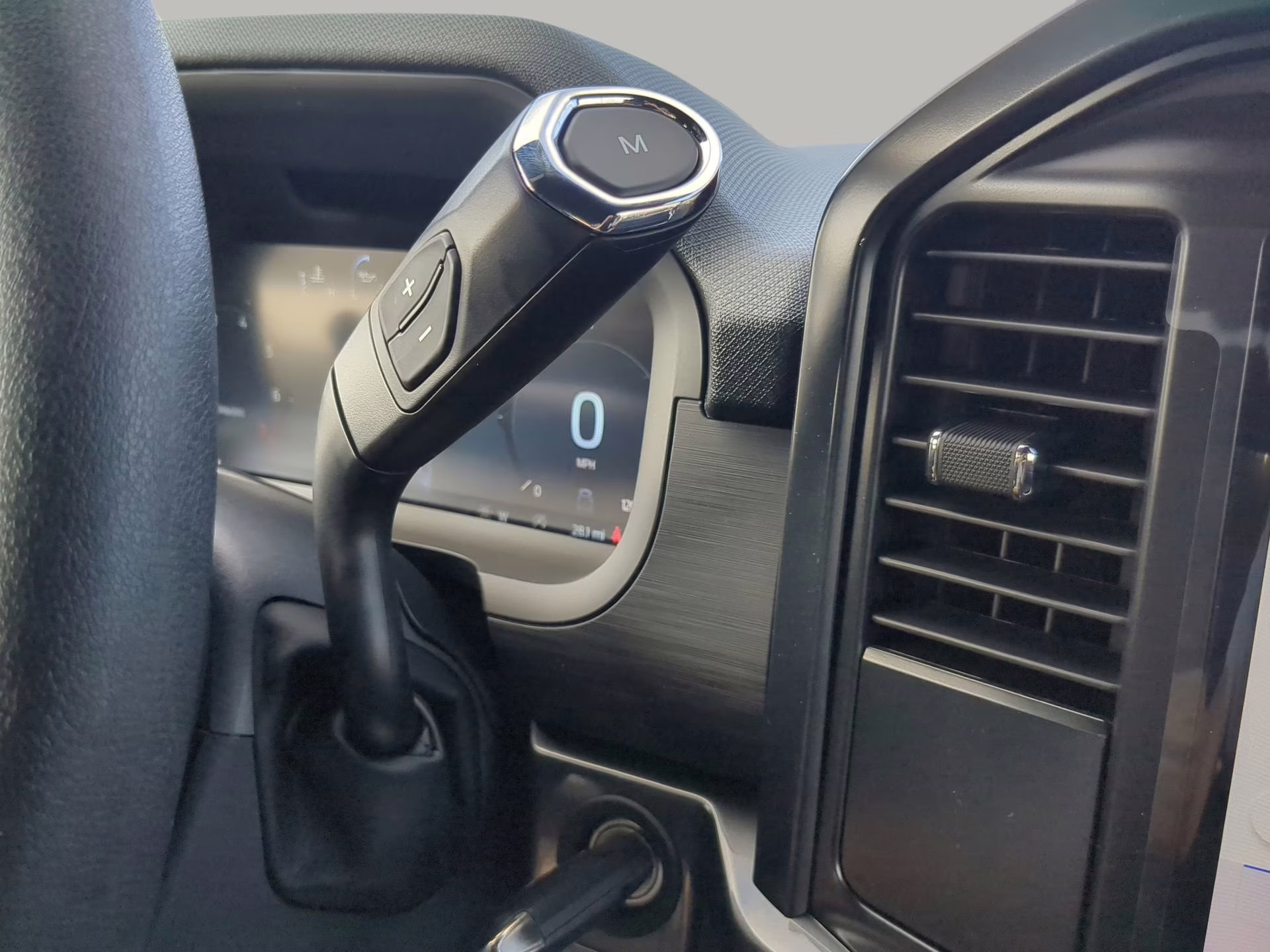 2026 Agate Black Metallic Ford F-150 STX Crew Cab Pickup RWD Truck