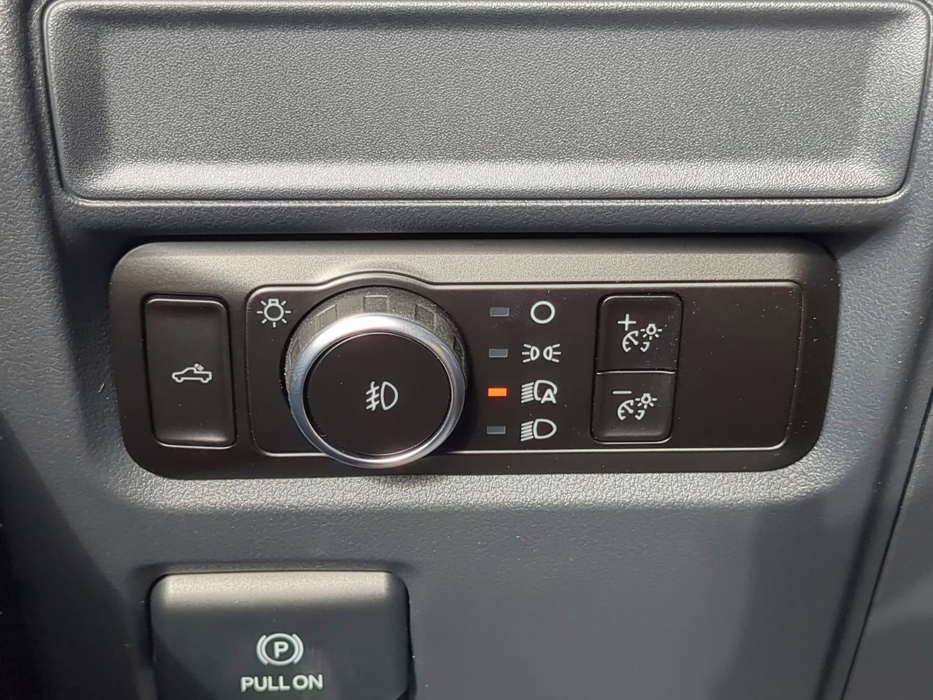 2026 Agate Black Metallic Ford F-150 STX Crew Cab Pickup RWD Truck