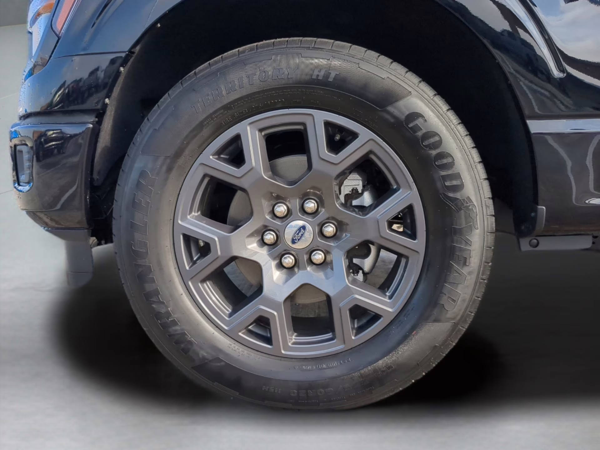 2026 Agate Black Metallic Ford F-150 STX Crew Cab Pickup RWD Truck