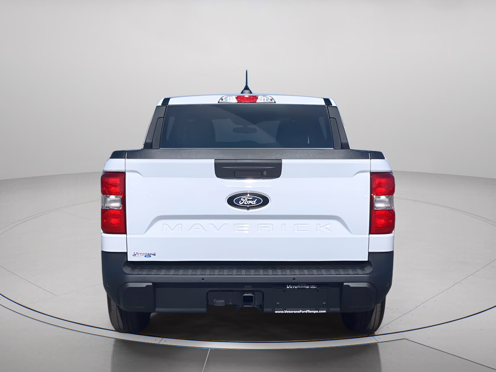 2026 Oxford White Ford Maverick XL Crew Cab Pickup FWD Truck