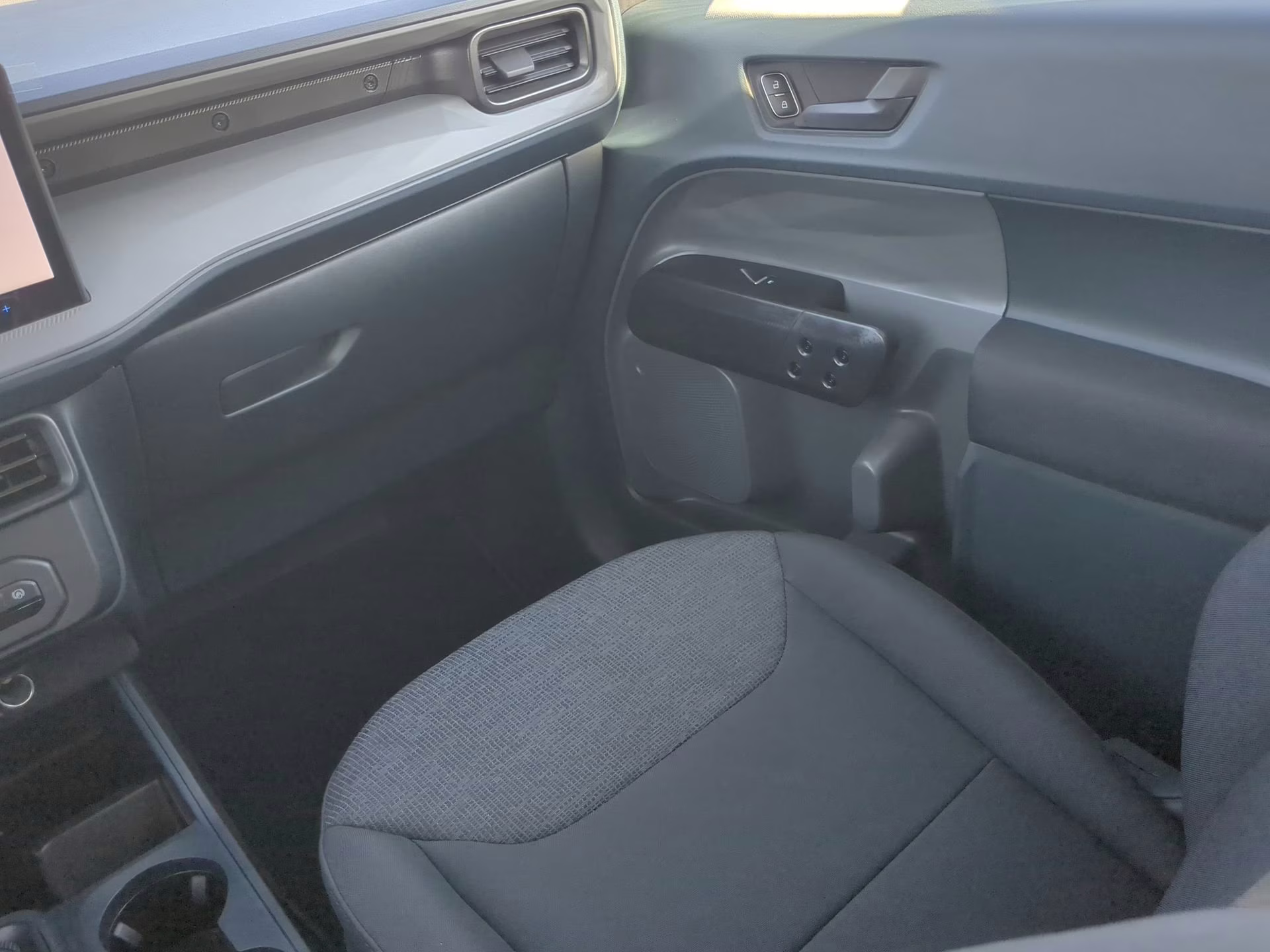 2026 Oxford White Ford Maverick XL Crew Cab Pickup FWD Truck