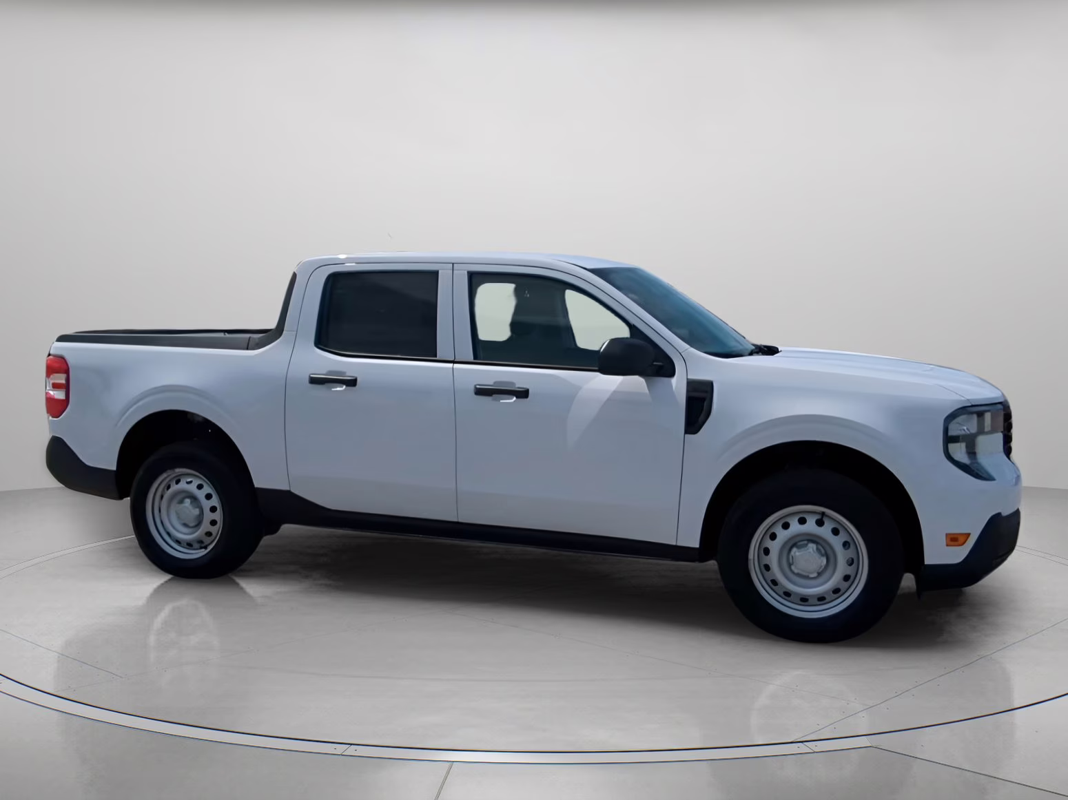 2026 Oxford White Ford Maverick XL Crew Cab Pickup FWD Truck
