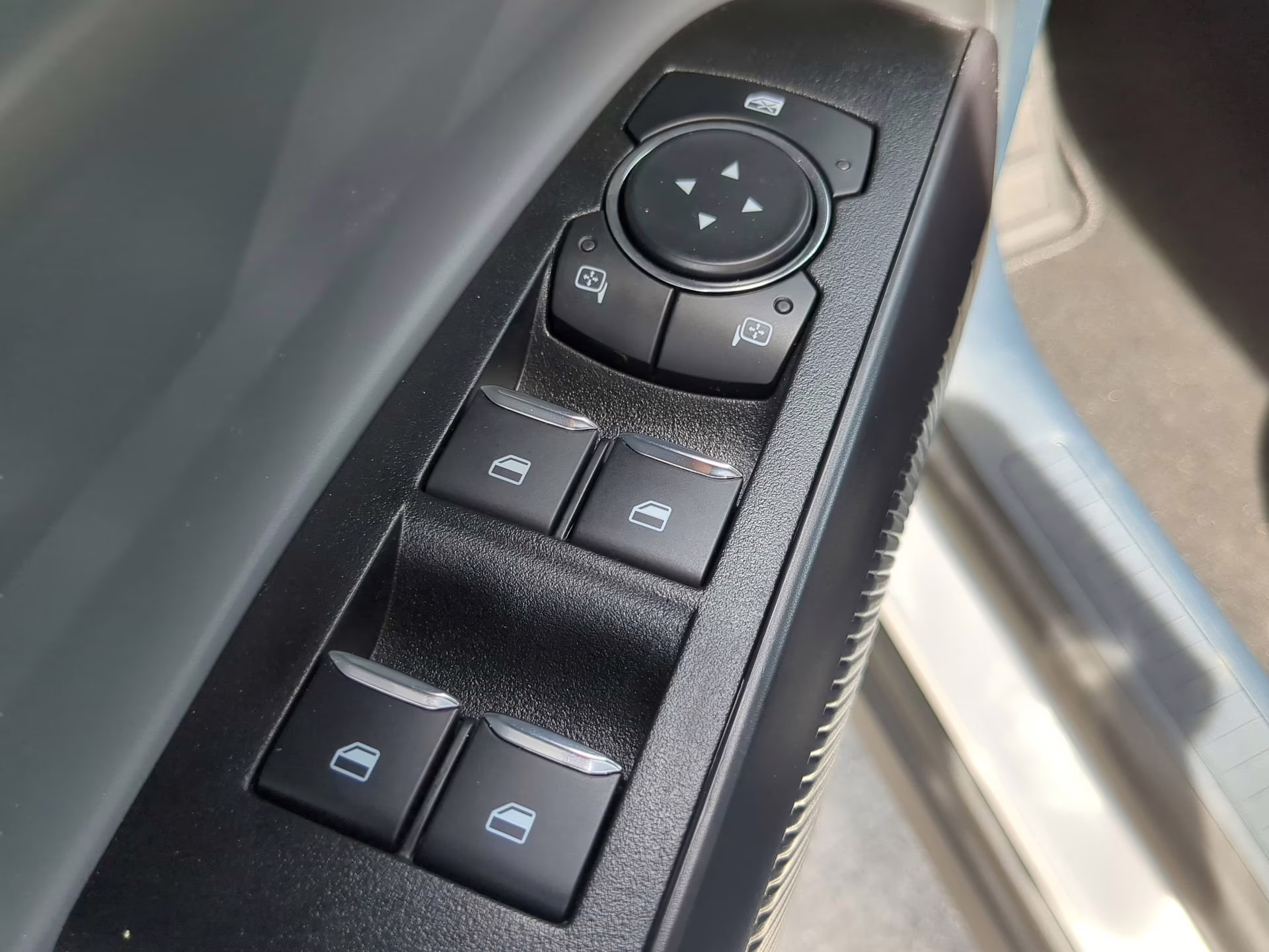 2026 Oxford White Ford Maverick XL Crew Cab Pickup FWD Truck