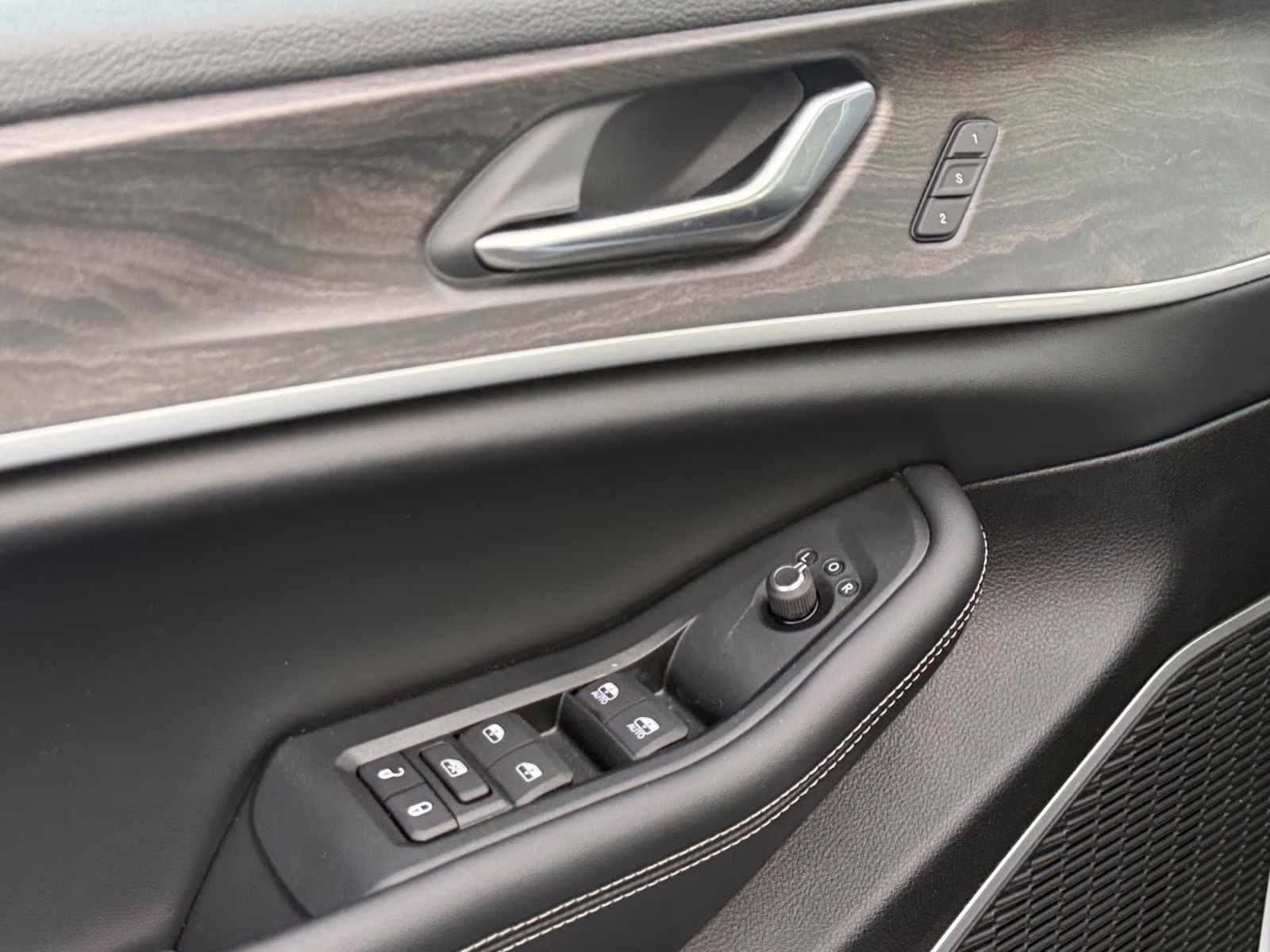 2026 Bright White Clearcoat Jeep Grand Cherokee Limited 4X4 SUV