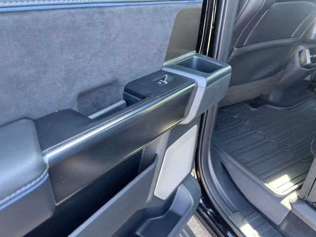 2025 Black Metallic Ford F-150 Platinum 4X4 Truck