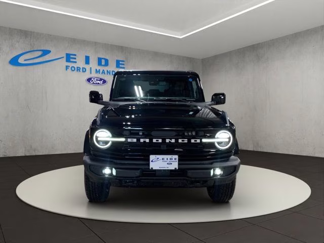 2026 Shadow Black Ford Bronco Outer Banks 4X4 SUV