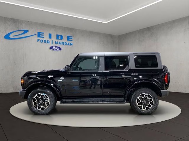 2026 Shadow Black Ford Bronco Outer Banks 4X4 SUV