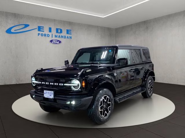 2026 Shadow Black Ford Bronco Outer Banks 4X4 SUV