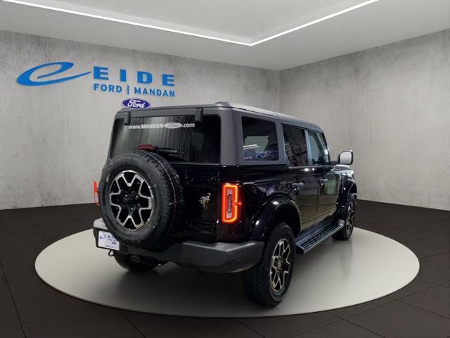 2026 Shadow Black Ford Bronco Outer Banks 4X4 SUV