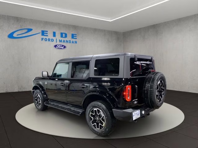 2026 Shadow Black Ford Bronco Outer Banks 4X4 SUV