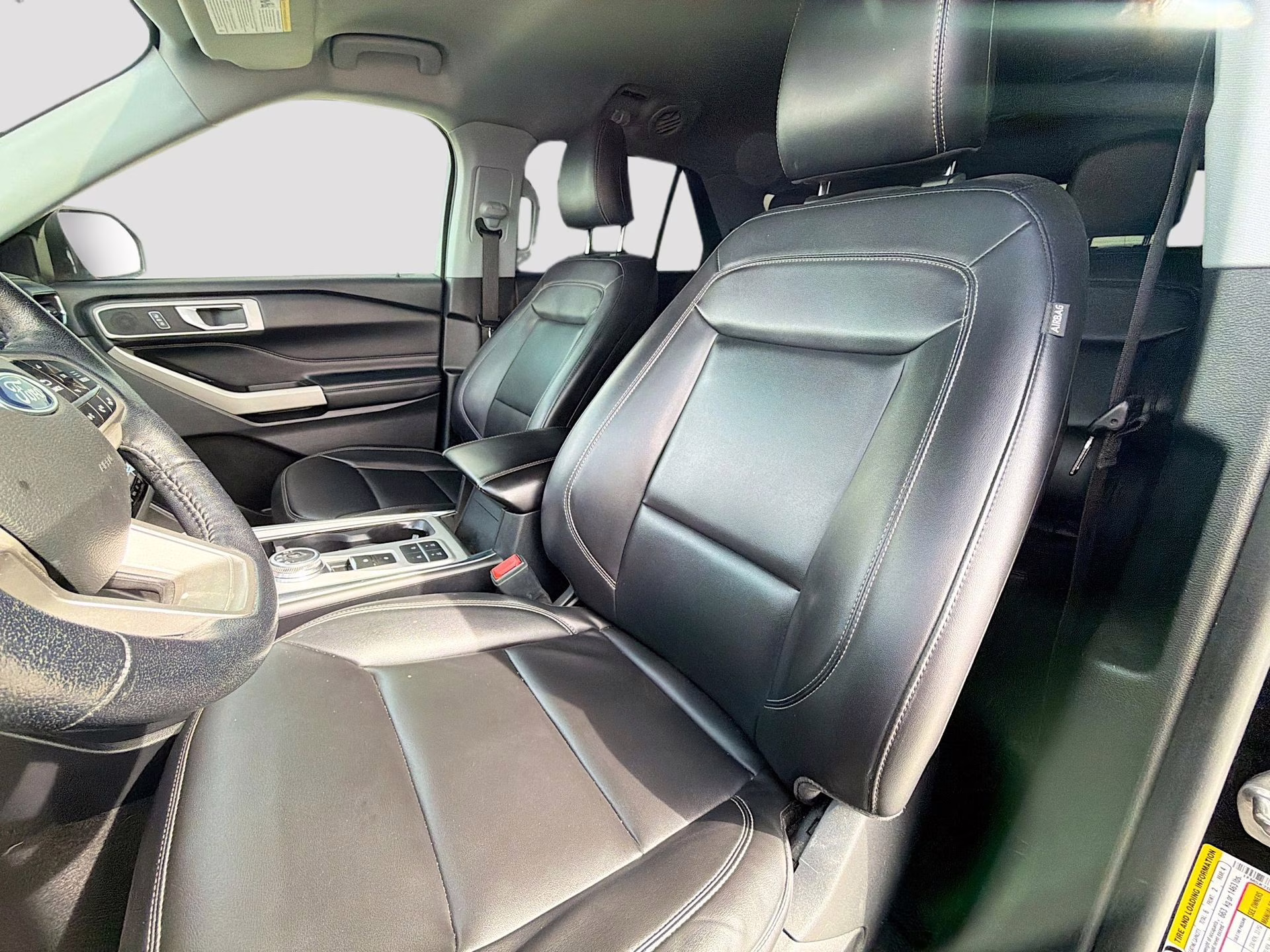 2021 Agate Black Metallic Ford Explorer XLT RWD SUV