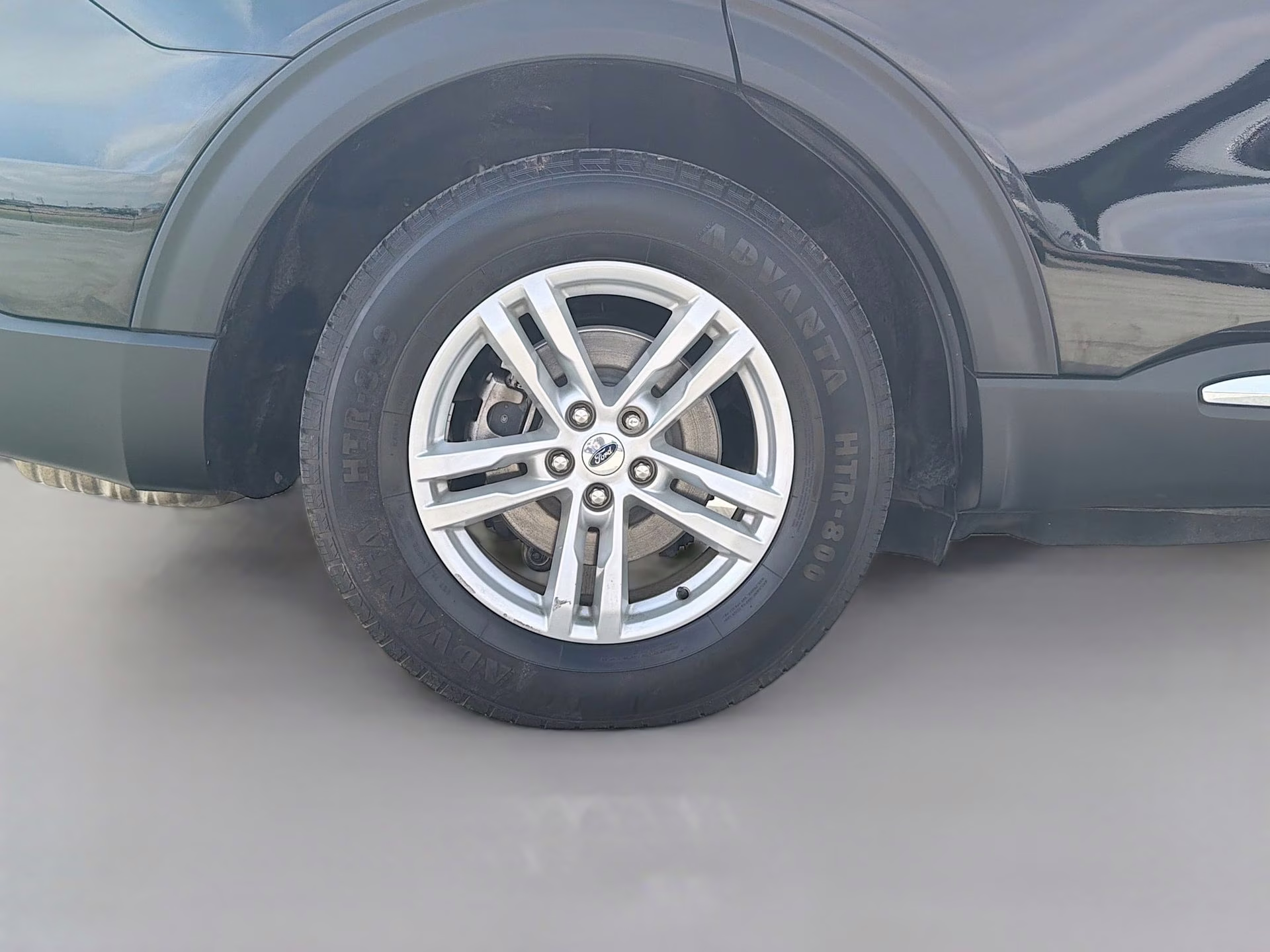 2021 Agate Black Metallic Ford Explorer XLT RWD SUV