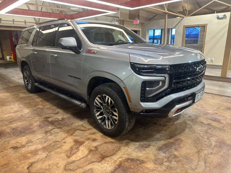 2025 Chevrolet Suburban Z71 Sport Utility 4D 4X4